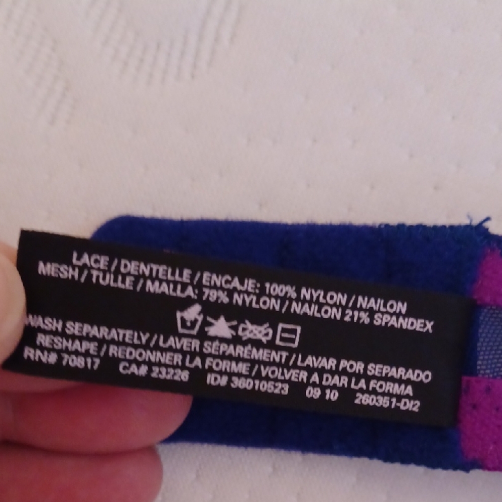 Blue and Black Lace Bra - Picture 6 of 7